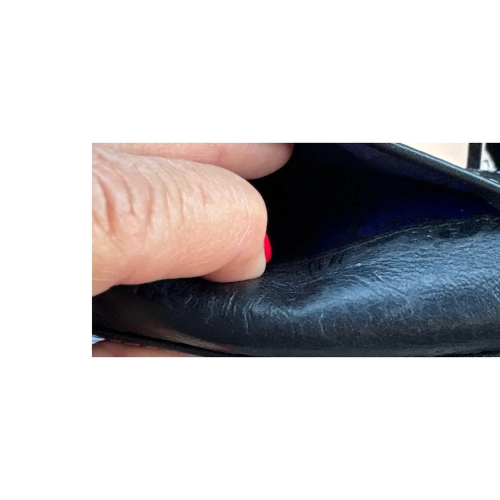 Robert Graham Mens Black Leather Trifold Wallet Blue Paisley Lining Stitching